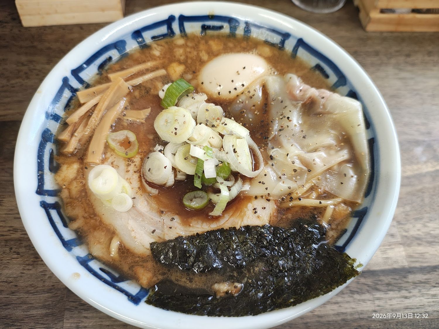 特製醤油らぁ麺