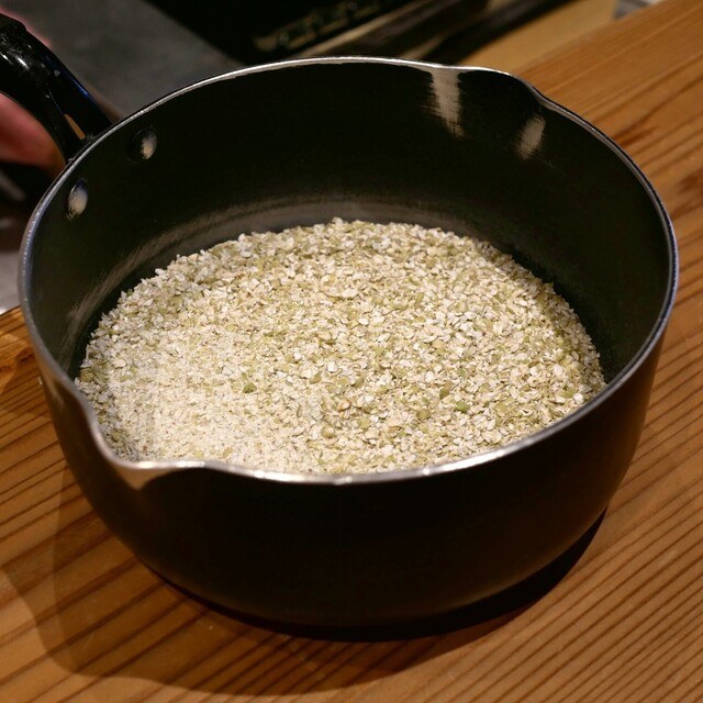 挽いた蕎麦粉