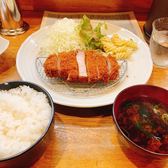 ロースカツの定食